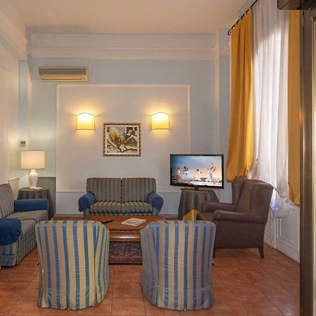 Hotel Arcangelo Viareggio Exterior photo