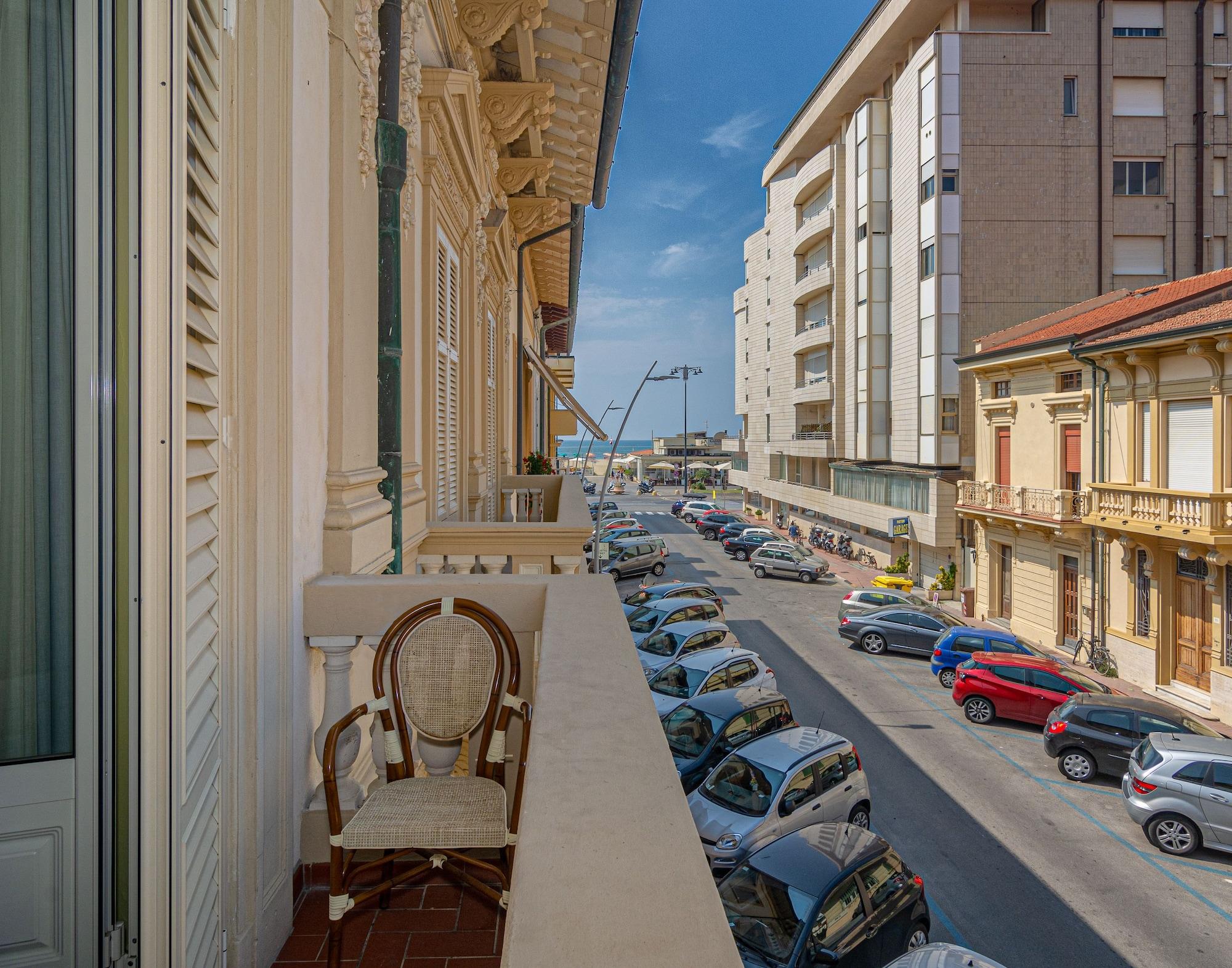 Hotel Arcangelo Viareggio Exterior photo