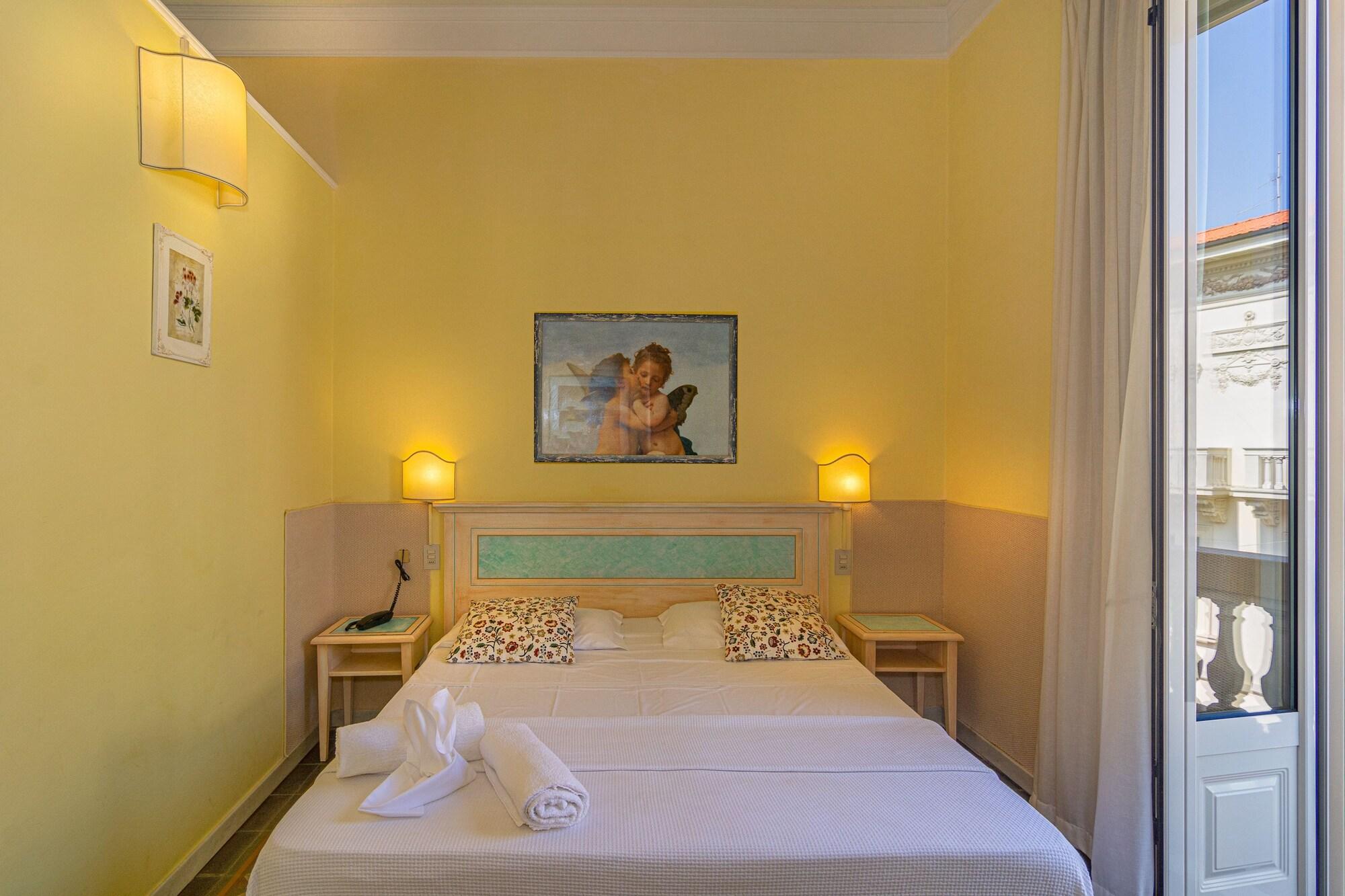 Hotel Arcangelo Viareggio Exterior photo