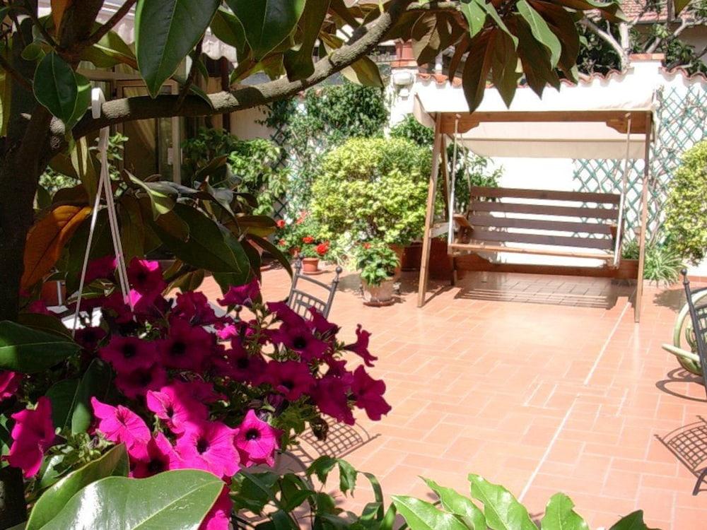 Hotel Arcangelo Viareggio Exterior photo