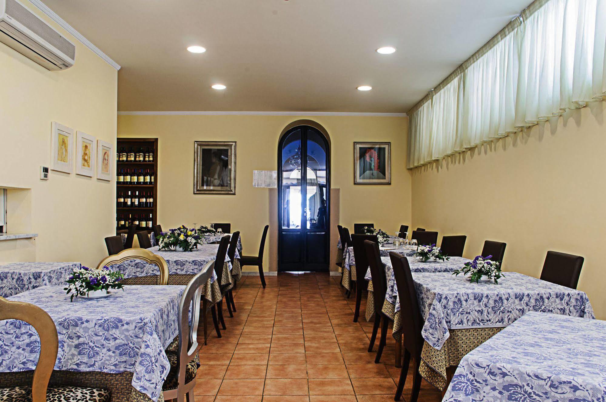 Hotel Arcangelo Viareggio Exterior photo